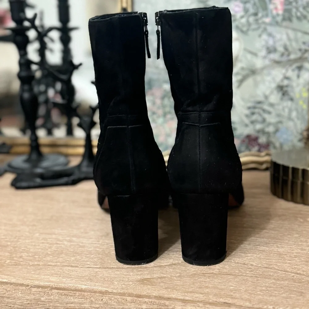 Aquatalia Tilly suede weatherproof ankle boots in black ~ Size 12
